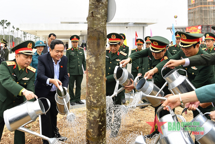 Bản tin thời sự tổng hợp tuần: Mùa xuân là Tết trồng cây - Làm cho đất nước càng ngày càng Xuân